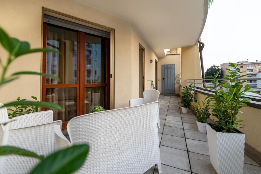 Attico Vicino Milano, Mxp, Rho Fiera Apartment Busto Arsizio Exterior photo